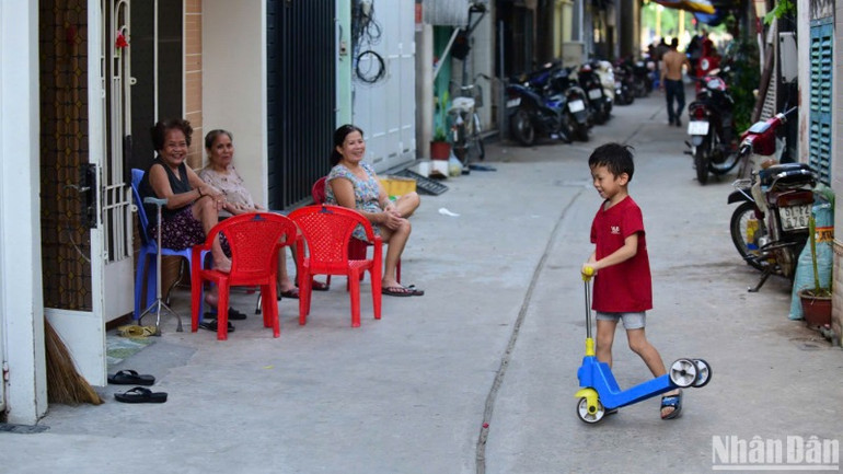 Quận 3 là một trong các địa phương thực hiện tốt công tác vận động nhân dân hiến đất mở hẻm, chỉnh trang đô thị.