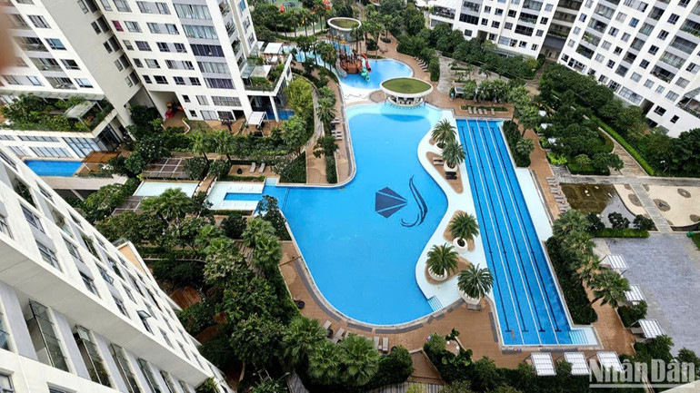 Nhiều cư dân ở đây cho rằng nhà thầu đã lừa dối và không thực hiện đúng những gì đã cam kết với khách hàng.