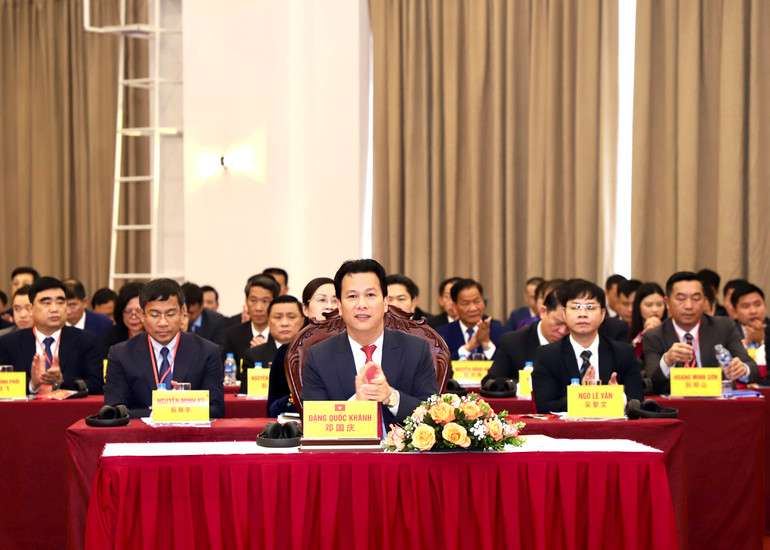 Đoàn đại biểu tỉnh Hà Giang dự hội nghị. Đoàn đại biểu tỉnh Hà Giang dự hội nghị.