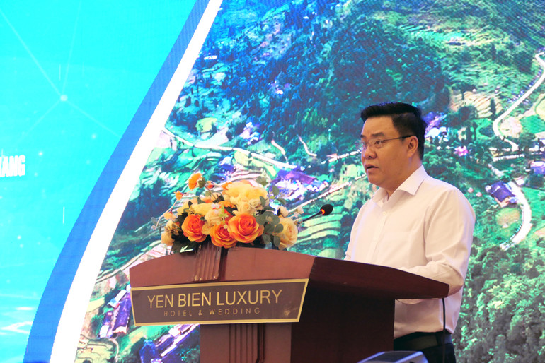 Phó Chủ tịch Thường trực Ủy ban nhân dân tỉnh Hà Giang Hoàng Gia Long phát biểu tại Hội nghị.