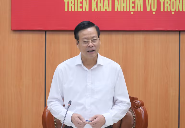 Chủ tịch Ủy ban nhân dân tỉnh Hà Giang Nguyễn Văn Sơn phát biểu tại hội nghị.