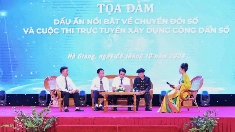 Tọa đàm dấu ấn nổi bật về chuyển đổi số và cuộc thi trực tuyến về chuyển đổi số tỉnh Hà Giang.