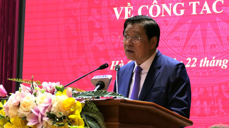 Đồng chí Phan Đình Trạc phát biểu giao nhiệm vụ tại hội nghị. Đồng chí Phan Đình Trạc phát biểu giao nhiệm vụ tại hội nghị.