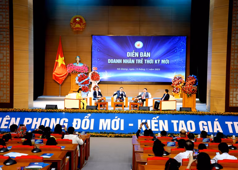 Diễn đàn Doanh nhân trẻ thời kỳ mới.