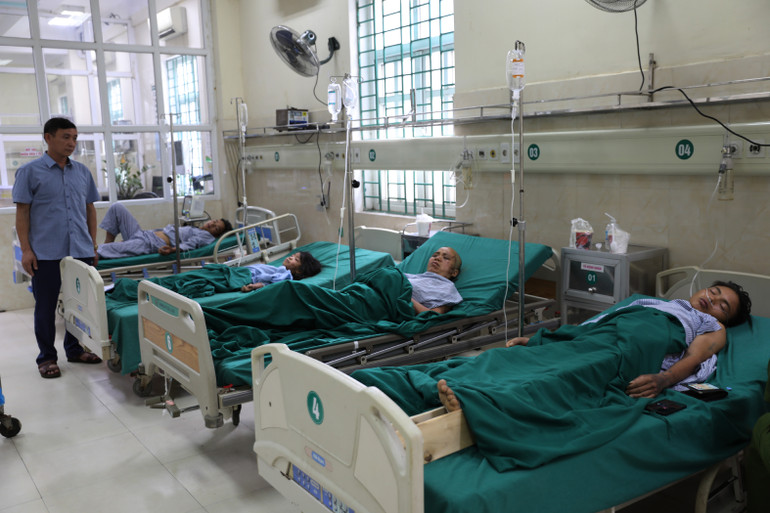 4 người bị thương được chăm sóc tích cực tại Bệnh viện đa khoa tỉnh Hà Giang, hiện đang dần hồi phục sức khỏe.
