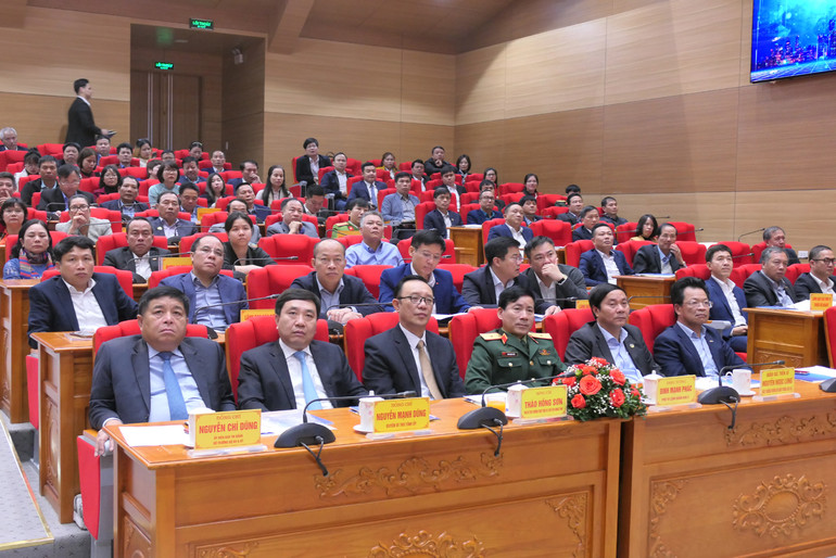 Các đại biểu dự hội nghị. Các đại biểu dự hội nghị.