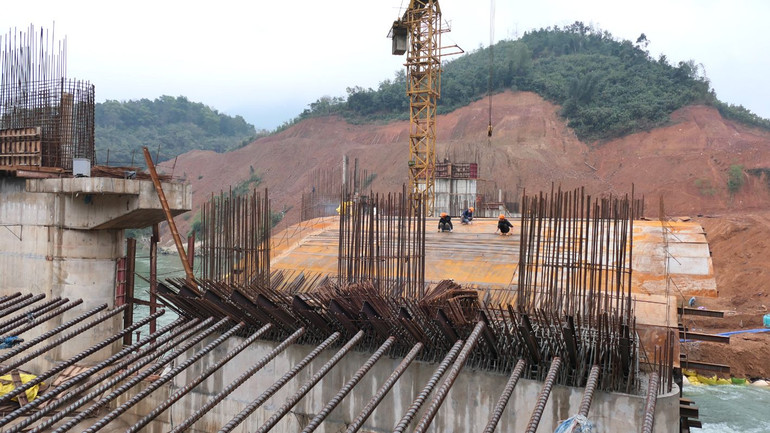 Đẩy nhanh tiến độ thi công dự án đập dâng nước tạo cảnh quan thành phố Hà Giang.