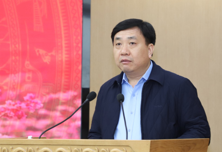 Quyền Bí thư Tỉnh ủy Hà Giang phát biểu tại Hội nghị.