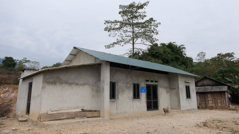 Ngôi nhà mới khang trang của gia đình bà Hạng Thị Hầu, thôn Tân Sơn, xã Minh Tân, huyện Vị Xuyên được xây dựng bằng nguồn kinh phí xã hội hóa.