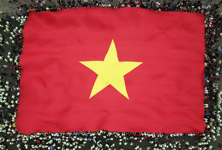 Xác lập kỷ lục Việt Nam với giải chạy có số lượng vận động viên tham gia chào cờ và hát Quốc ca đông nhất. Xác lập kỷ lục Việt Nam với giải chạy có số lượng vận động viên tham gia chào cờ và hát Quốc ca đông nhất.