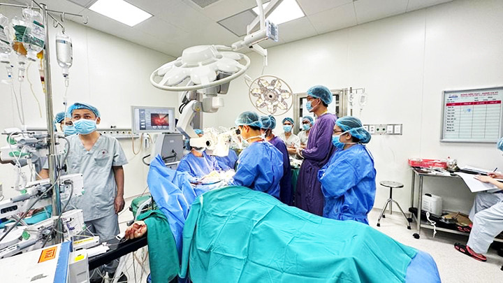 Việc mua sắm trang thiết bị phục vụ khám, chữa bệnh được tạo thuận lợi. Ảnh: NHƯ AN