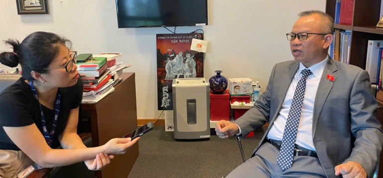 Phó Chủ nhiệm Ủy ban Đối ngoại trao đổi với phóng viên trước chuyến thăm của Chủ tịch Quốc hội Trần Thanh Mẫn.