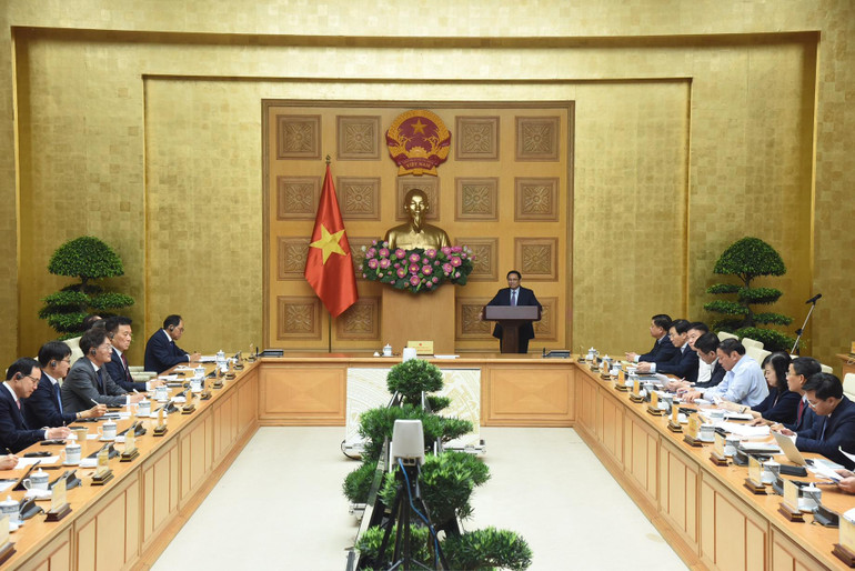 Thủ tướng Phạm Minh Chính chủ trì cuộc đối thoại với hiệp hội, doanh nghiệp Hàn Quốc tại Việt Nam.