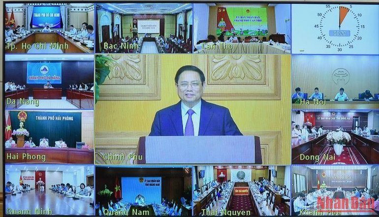 Hội nghị truyền hình trực tuyến được kết nối với một số tỉnh thành phố.