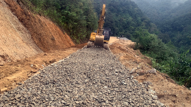 Dự án đường giao thông liên vùng Tá Bạ-Pa Ủ rút ngắn khoảng cách di chuyển giữa trung tâm 2 xã từ hơn 80km xuống còn chưa đầy 30km.