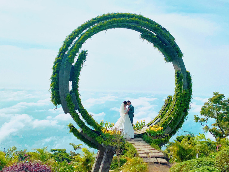 Khung cảnh lãng mạn trên núi Bà Đen.