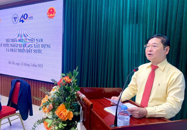 TSKH Phan Xuân Dũng, Chủ tịch Liên hiệp các Hội Khoa học và kỹ thuật Việt Nam phát biểu khai mạc.