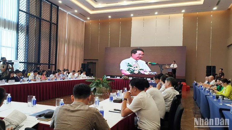 Ông Lê Khắc Nam, Phó Chủ tịch UBND Thành phố Hải Phòng phát biểu tại Hội thảo. (Ảnh: T.LINH)