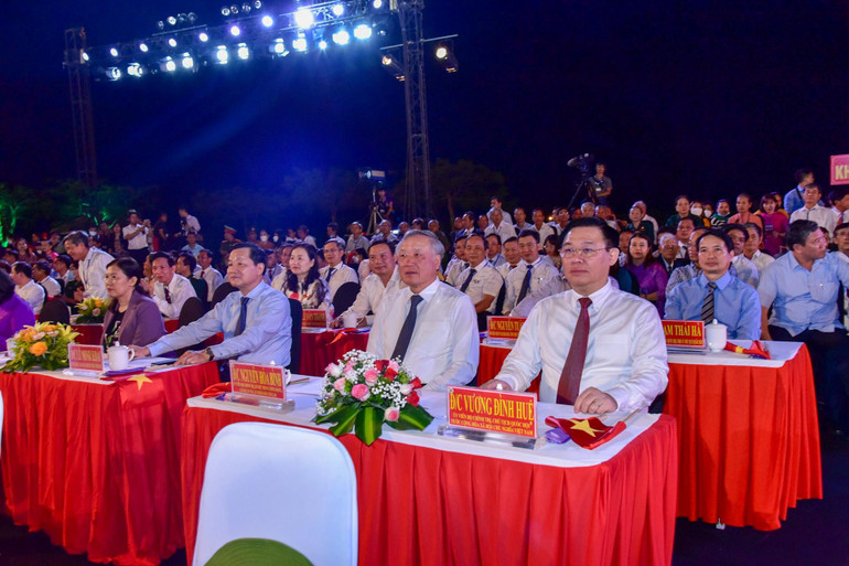 Chủ tịch Quốc hội Vương Đình Huệ dự chương trình tại điểm cầu tỉnh Quảng Nam. (Ảnh: DUY LINH)