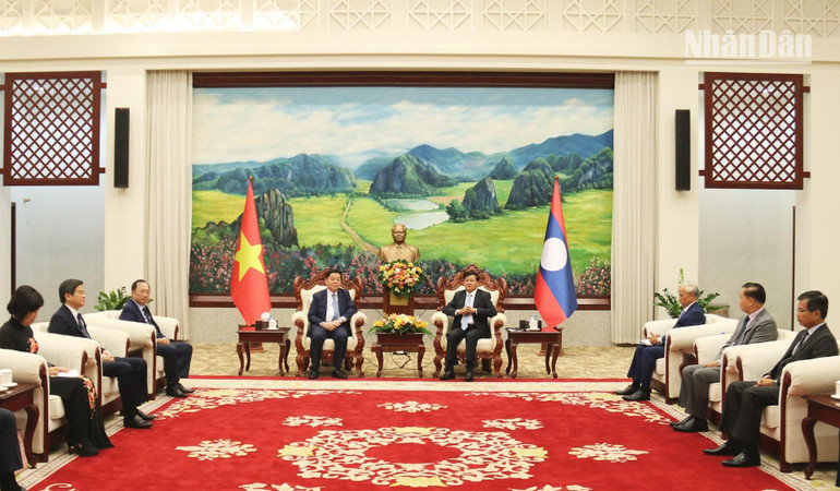 Quang cảnh buổi tiếp. (Ảnh: TRỊNH DŨNG)