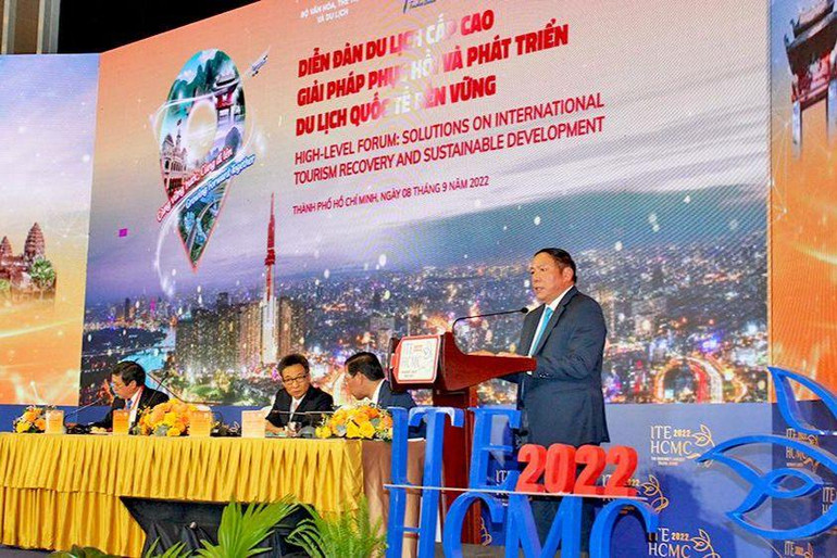 Bộ trưởng Văn hóa, Thể thao và Du lịch Nguyễn Văn Hùng phát biểu (Ảnh: Tổng cục Du lịch)