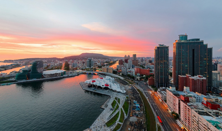 Một đoạn sông tình yêu trong cảnh hoàng hôn. (Ảnh: Agoda)