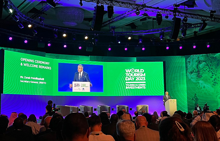 Tổng Thư ký Tổ chức Du lịch thế giới (UNWTO) Zurab Pololikashvili phát biểu tại lễ kỷ niệm. (Ảnh: Cục Du lịch Quốc gia Việt Nam)