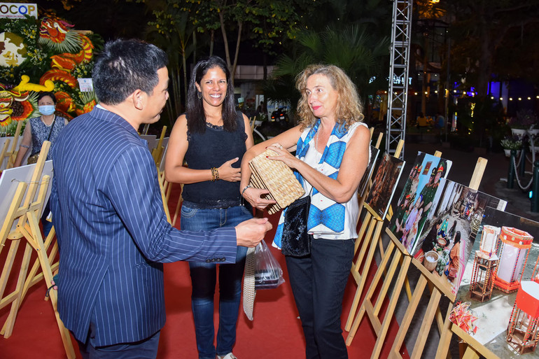 Sự kiện có sự tham gia của nhiều khách trong và ngoài nước.