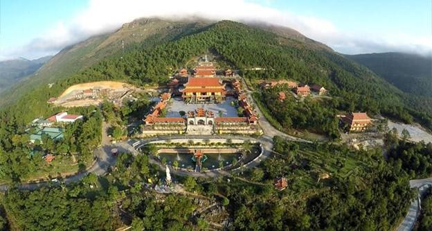 Côn Sơn-Kiếp Bạc, nơi lưu giữ lễ hội truyền thống đặc sắc (Ảnh: Booking.com)