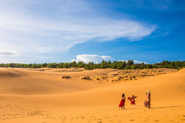 Cồn cát ở Mũi Né, Bình Thuận. (Ảnh: VietnamTravel)