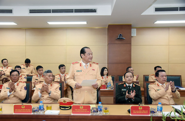 Thiếu tướng Lê Xuân Đức, Phó Cục trưởng Cục Cảnh sát giao thông phát biểu.
