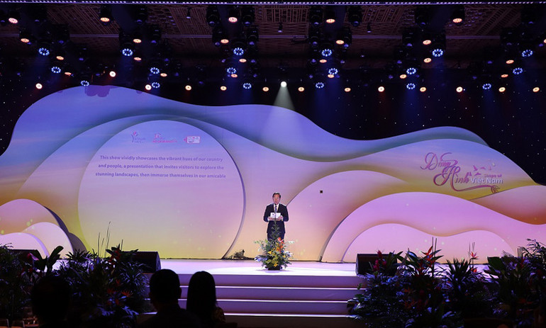 Ông Phan Văn Mãi, Chủ tịch Ủy ban nhân dân Thành phố Hồ Chí Minh phát biểu. (Ảnh: Ban tổ chức) Ông Phan Văn Mãi, Chủ tịch Ủy ban nhân dân Thành phố Hồ Chí Minh phát biểu. (Ảnh: Ban tổ chức)