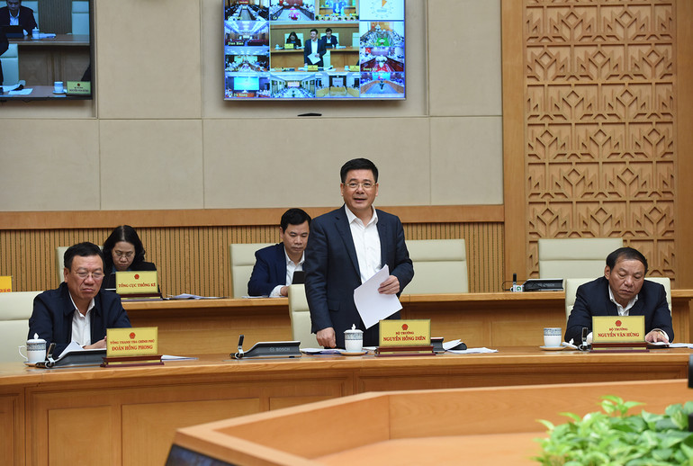 Bộ trưởng Công thương Nguyễn Hồng Diên phát biểu.