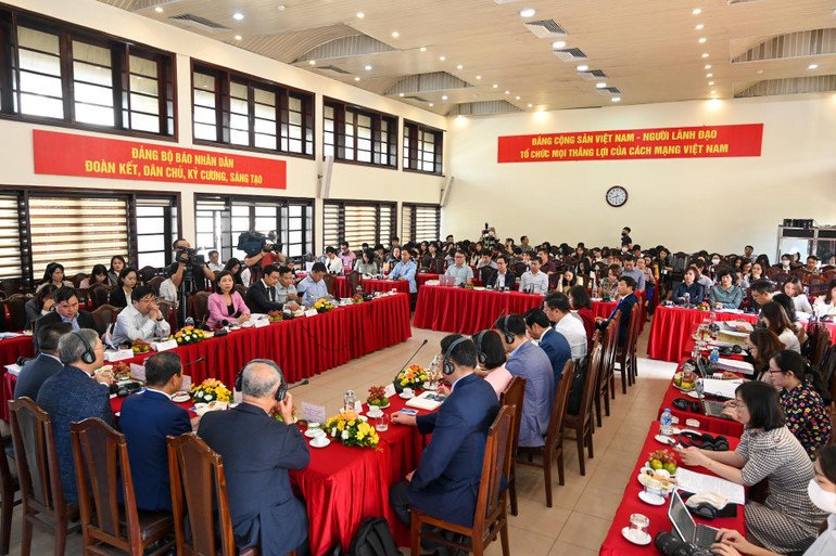 Quang cảnh buổi Hội thảo khoa học quốc tế “Truyền thông chính sách trong bối cảnh chuyển đổi số và hội nhập quốc tế. (Ảnh DUY LINH)