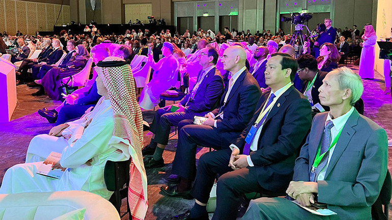 Cục trưởng Cục Du lịch Quốc gia Việt Nam Nguyễn Trùng Khánh tham dự lễ kỷ niệm Ngày Du lịch thế giới 2023 tại Riyadh, Vương quốc A-rập Xê-út. (Ảnh: Cục Du lịch Quốc gia Việt Nam)