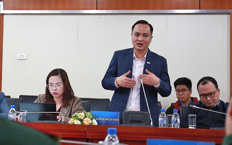 Các đại biểu trao đổi, thảo luận về khởi nghiệp đổi mới sáng tạo.