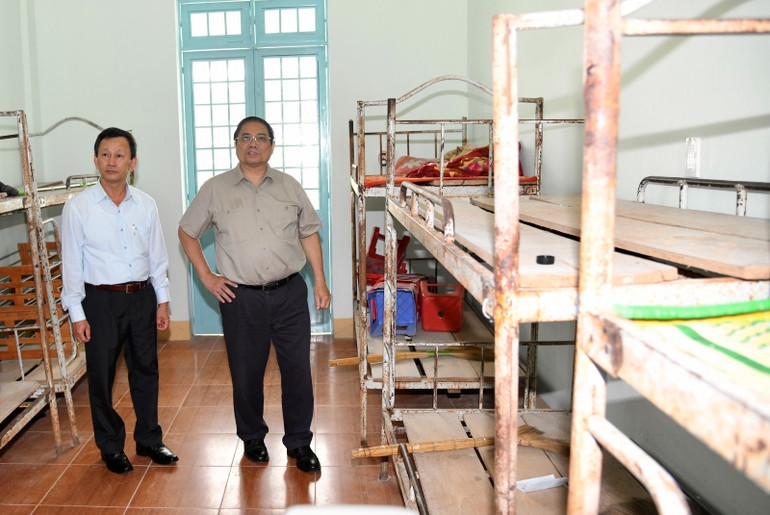 Thủ tướng Phạm Minh Chính kiểm tra cơ sở vật chất của Trường.