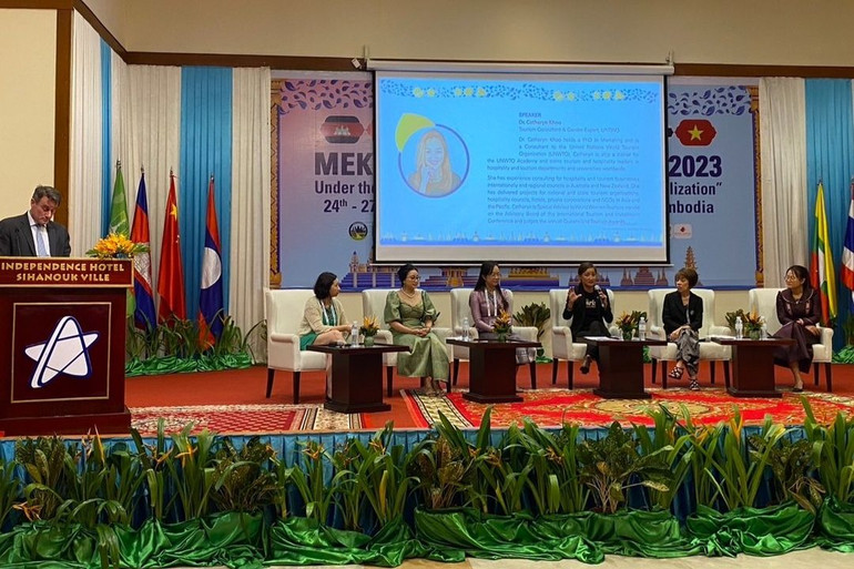 Các diễn giả tại phiên thảo luận về trao quyền cho phụ nữ trong phục hồi du lịch. (Ảnh: MTF)