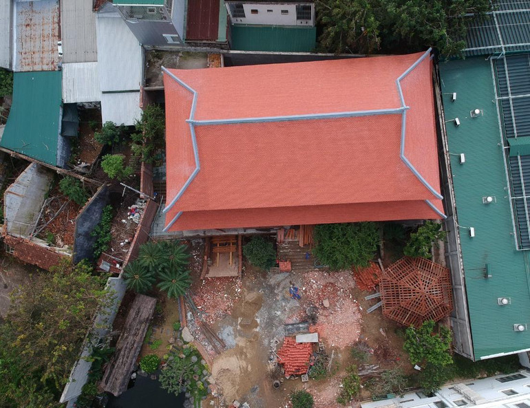 Công trình ông Nguyễn Hồng Sơn xây dựng trái phép trên đất lúa (Ảnh: TV) Công trình ông Nguyễn Hồng Sơn xây dựng trái phép trên đất lúa (Ảnh: TV)