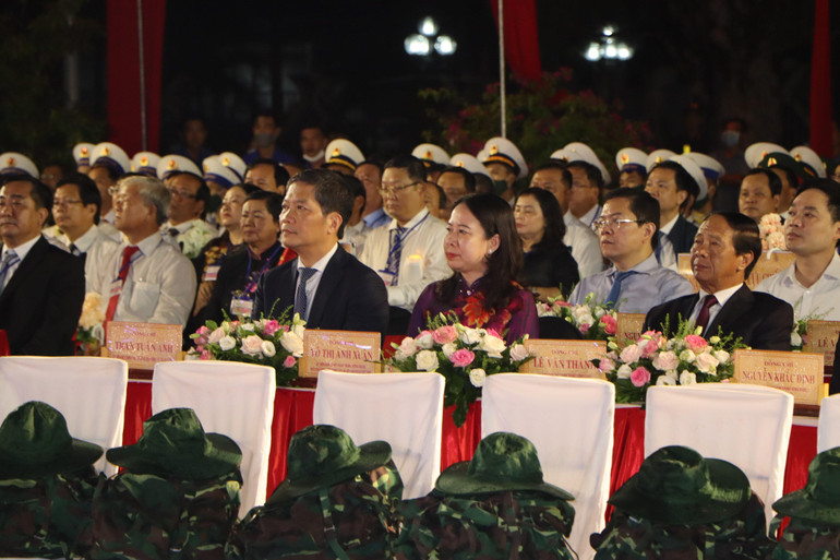 Đồng chí Trần Tuấn Anh, Ủy viên Bộ Chính trị, Trưởng ban Kinh tế Trung ương và các đại biểu tại điểm cầu tỉnh An Giang. (Ảnh: THANH DŨNG)