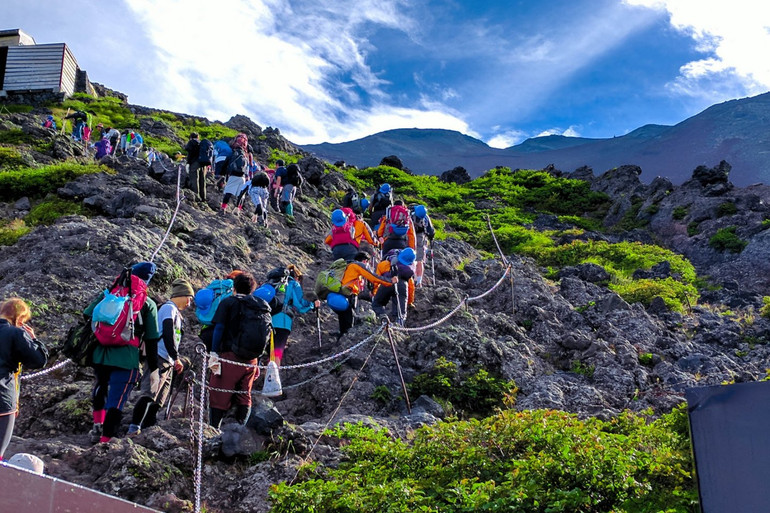 Núi Phú Sĩ được UNESCO công nhận là Di sản Văn hóa Thế giới vào năm 2013.