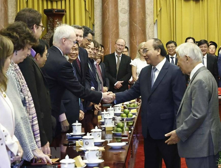 [Ảnh] Chủ tịch nước tiếp một số nhà khoa học quốc tế ảnh 1
