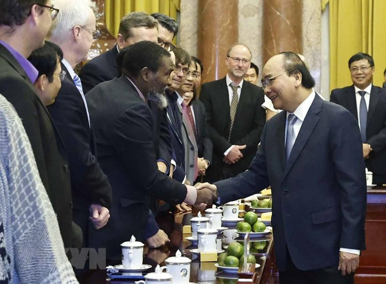 [Ảnh] Chủ tịch nước tiếp một số nhà khoa học quốc tế ảnh 6