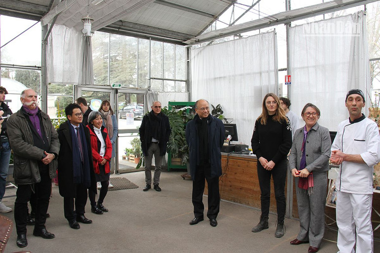 Đại sứ Việt Nam tại Pháp Đinh Toàn Thắng (giữa) cho rằng có nhiều tiềm năng từ Hiệp định Tự do Thương mại Việt Nam - EU để các địa phương Việt Nam-Pháp thúc đẩy hợp tác đào tạo trong lĩnh vực nông nghiệp và quảng bá ẩm thực đặc trưng của mỗi nước.