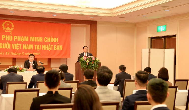 Thủ tướng Phạm Minh Chính phát biểu ý kiến tại buổi gặp gỡ bà con cộng đồng người Việt Nam ở Nhật Bản.