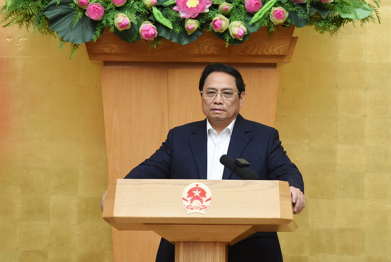 Phát biểu kết luận, Thủ tướng Phạm Minh Chính cơ bản đồng tình với các báo cáo, ý kiến tại cuộc họp. Qua thực tế trong chuyến công tác kiểm tra, đôn đốc các dự án hạ tầng giao thông vừa qua, Thủ tướng nhắc lại ấn tượng về khí thế phát triển mới khi "cả nước là một công trường", sự tự tin của các cấp, các ngành trong chỉ đạo, điều hành, cũng như niềm tin ngày càng được củng cố, tăng cường của nhân dân và cộng đồng doanh nghiệp.