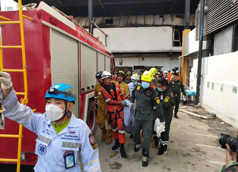 Hoạt động có sự tham gia của lực lượng cứu hộ Thái Lan.