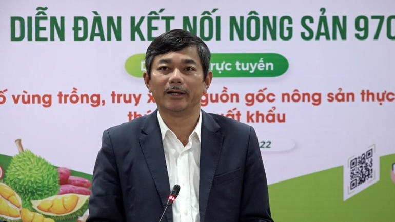 Ông Trần Văn Cao, Phó Tổng Biên tập Báo Nông nghiệp Việt Nam phát biểu tại diễn đàn.