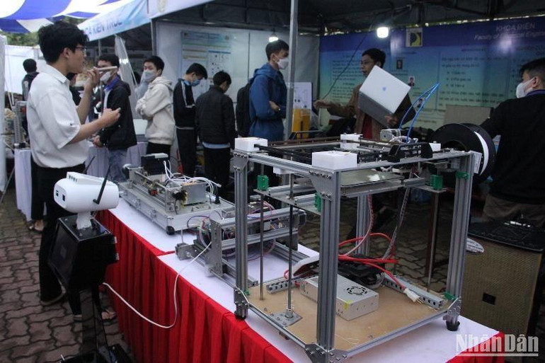 Các sản phẩm xuất sắc được chọn triễn lãm.