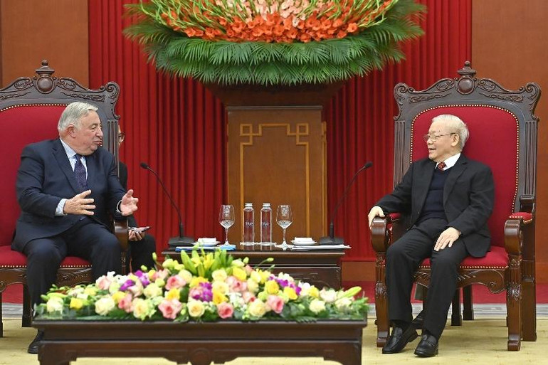 Chủ tịch Thượng viện Cộng hòa Pháp Gérard Larcher phát biểu tại buổi tiếp.